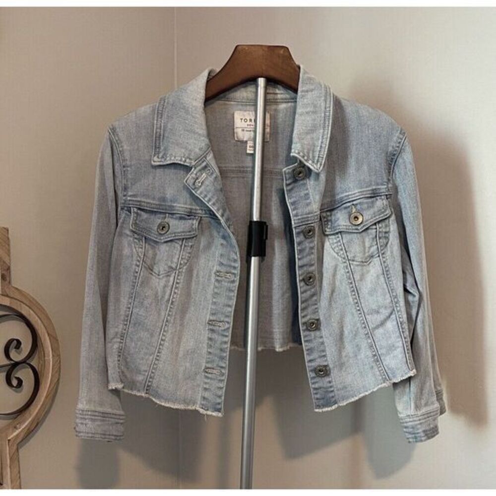 Torrid Denim Feel The Fit Button Blue Short Jean Jacket Women Sz 00 Cropped‎